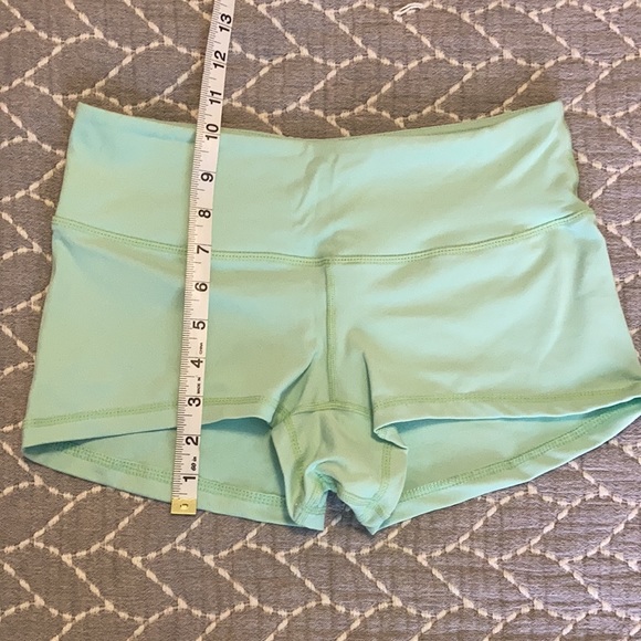 Lululemon booty shorts! - Picture 10 of 13